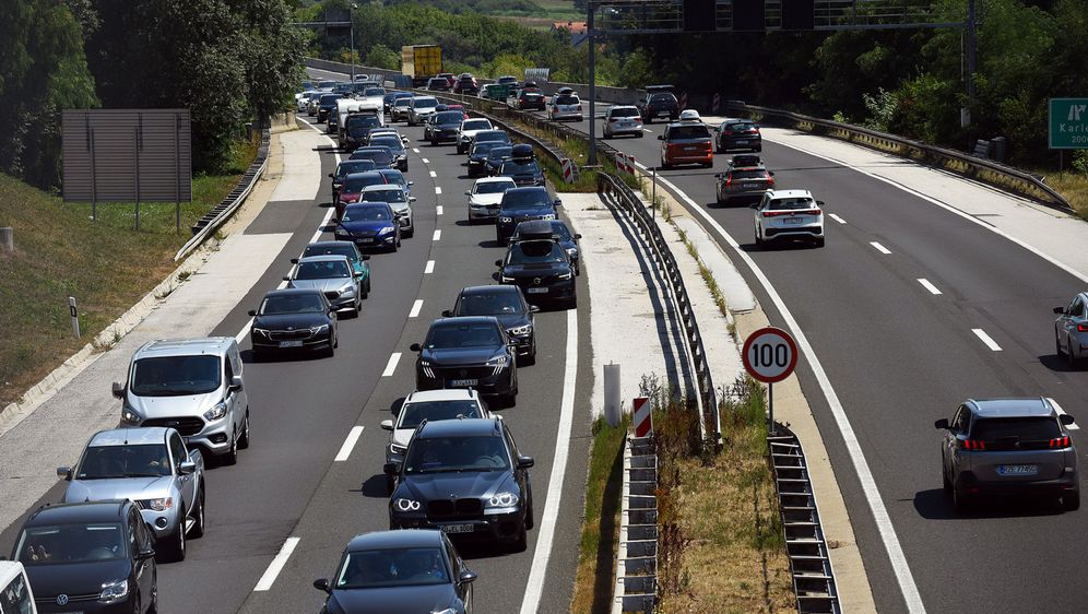 Gužva na autocesti, ilustracija