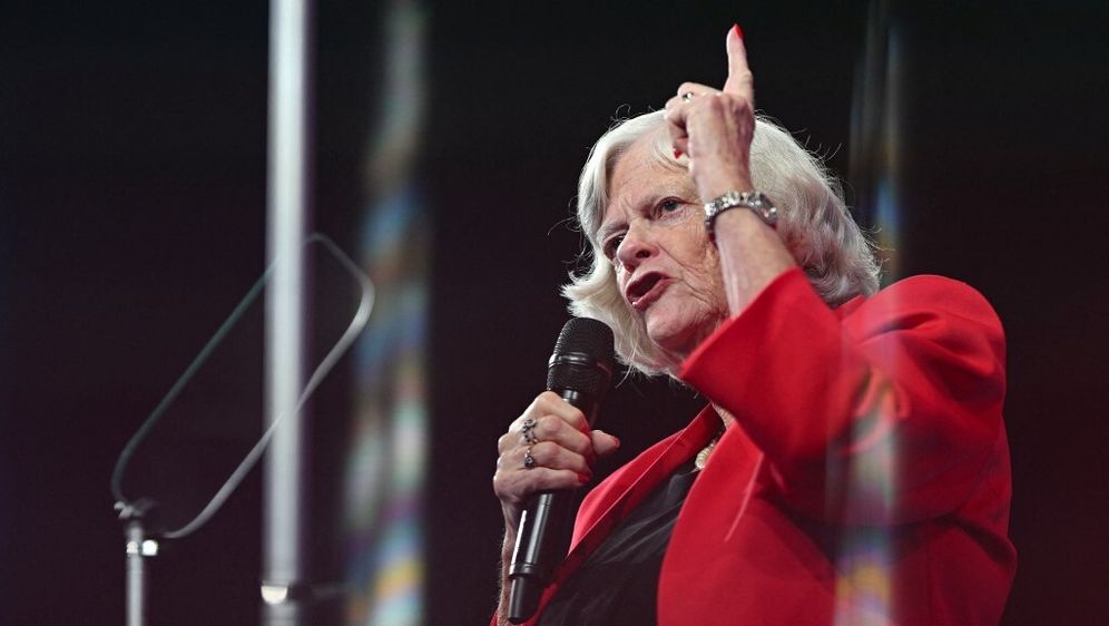 Ann Widdecombe