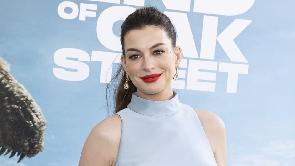 Anne Hathaway