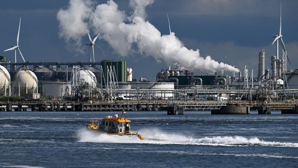 Luka Rotterdam, ilustracija