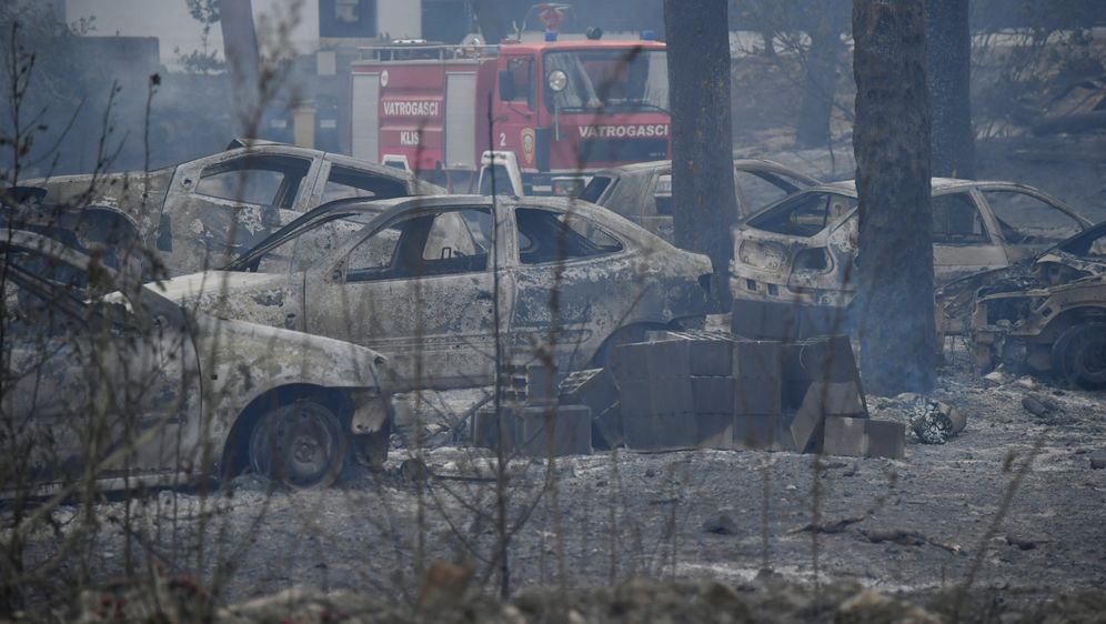 Prizori s požarišta u petak - 17