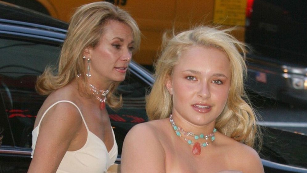 Hayden Panettiere i Lesley Vogel - 4
