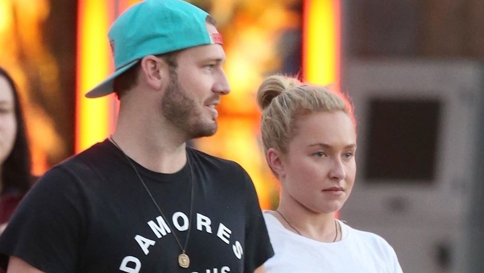 Hayden Panettiere, Brian Hickerson - 1