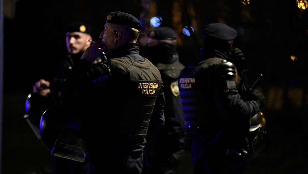 Interventna policija, ilustracija