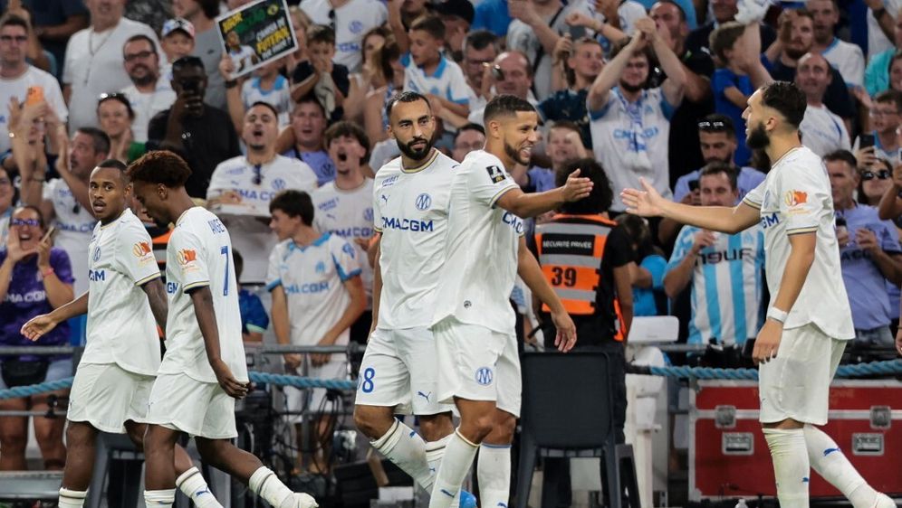 Amine Gouiri slavi pogodak s igračima Marseillea