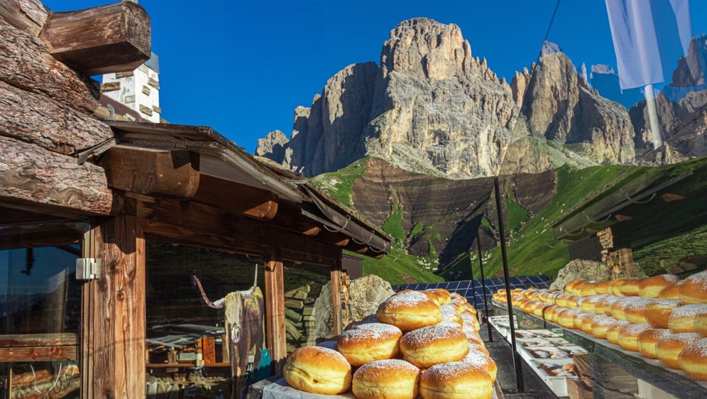 Krafne su veliki hit u planinarskom domu Friedricha Augusta u Dolomitima