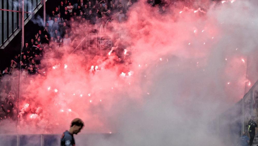 Vatromet Feyenoordovih navijača kod Cambuura