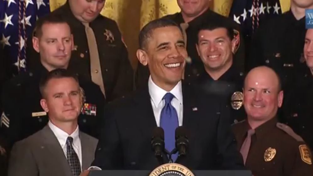 Sjajan video koji morate vidjeti, blagdanska izvedba američkog predsjednika