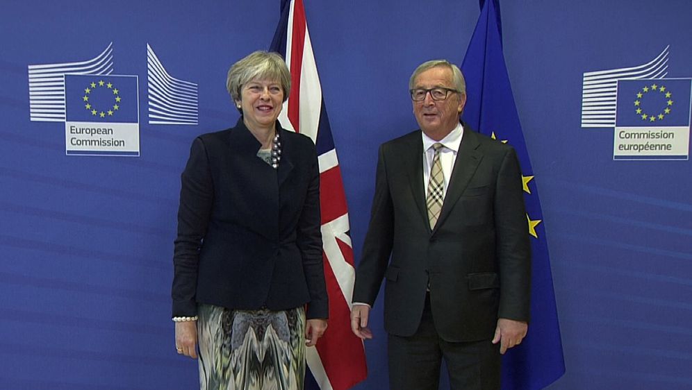 May stigla na razgovor s Junckerom (Foto: dnevnik.hr)