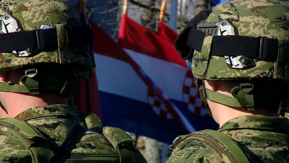 Zbog pijanstva vojnici vraćeni iz misije (Foto: Dnevnik.hr) - 1