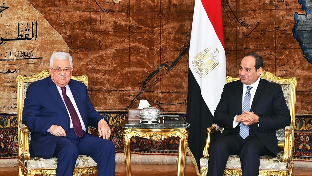 mahmud Abas s egipatskim predsjednikom Sisijem (Foto: AFP)