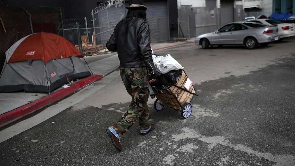 Beskućnik (Foto: AFP)