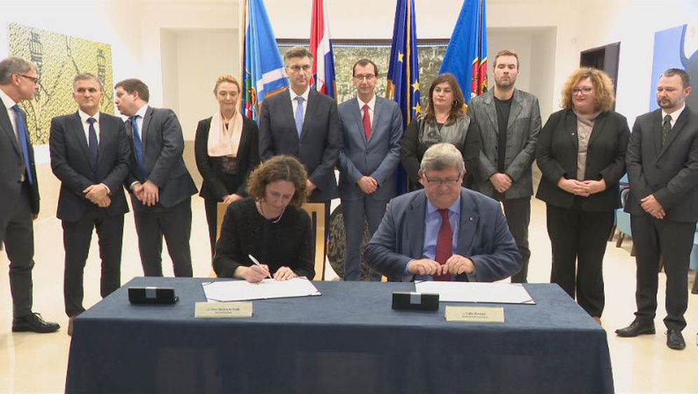 Potpisan ugovor koji će Rijeci pomoći u pripremama za 2020., kada će postati europska prijestolnica kulture (Foto: Dnevnik.hr)