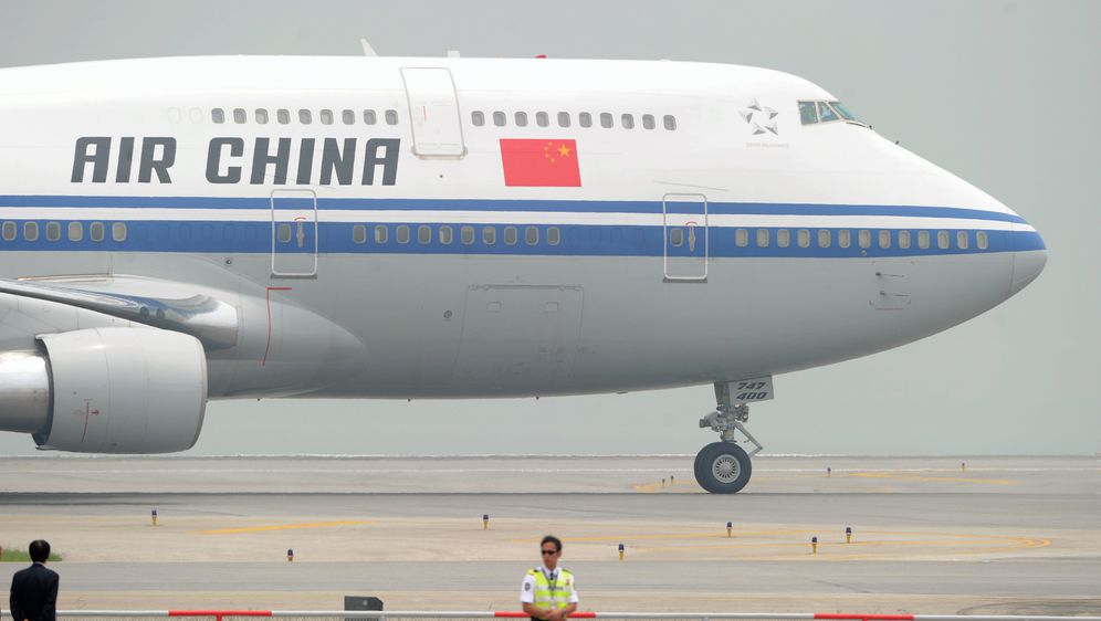 Kineski zrakoplov (Foto: AFP)