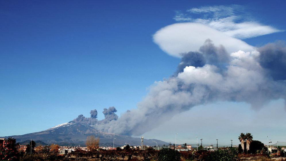 Erupcija Etne u Italiji (Foto: GIOVANNI ISOLINO / AFP)