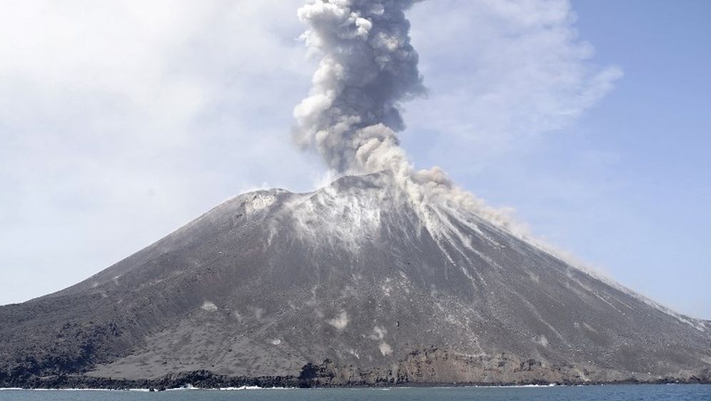 Anak Krakatau (Foto: AFP)