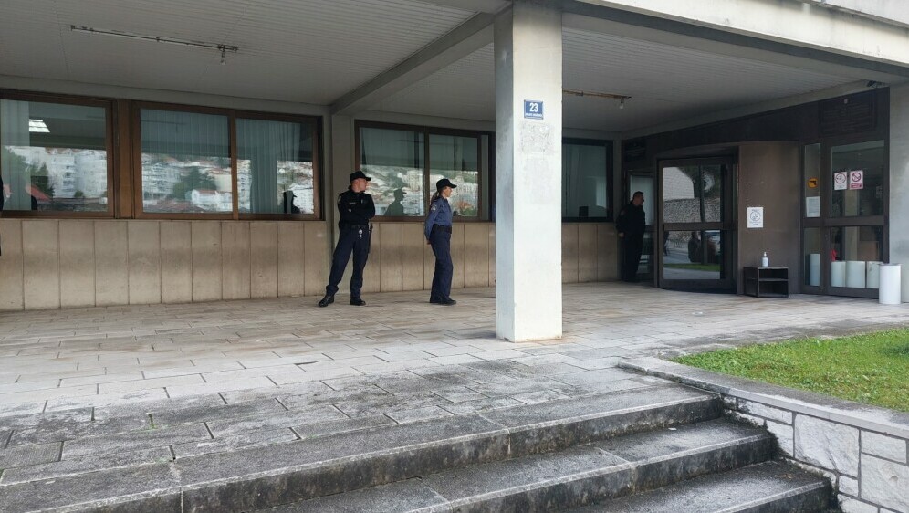 Zbog dojave o bombi evakuiran Županijski sud u Dubrovniku - 1