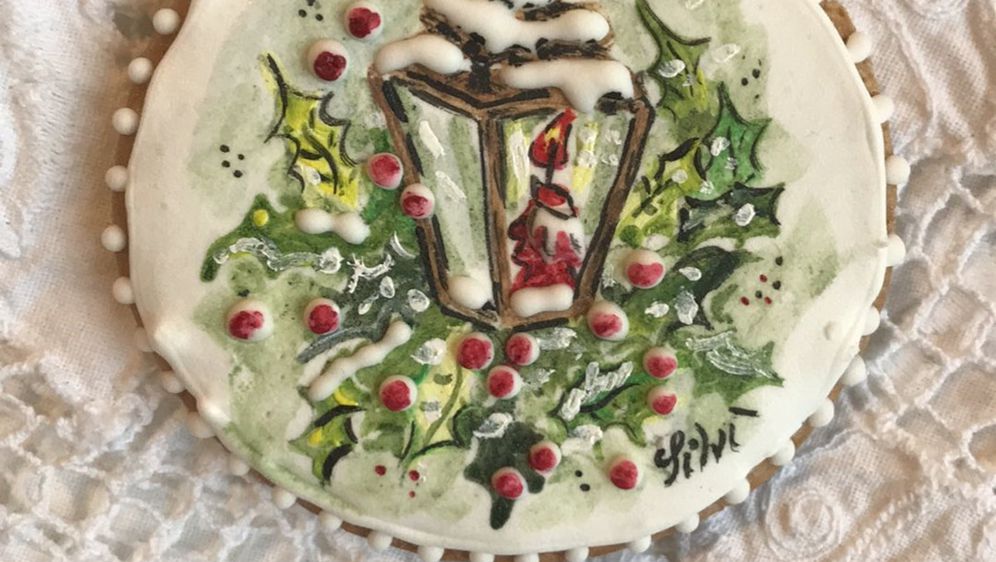 Retro božićni motivi Silviji su najdraži u oslikavanju medenjaka i keksića