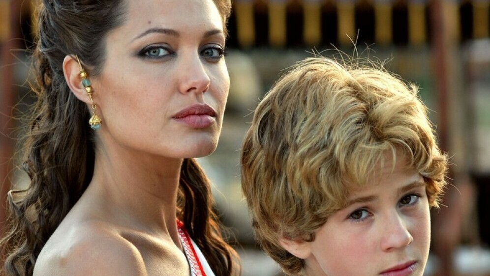 Angelina Jolie i Connor Paolo