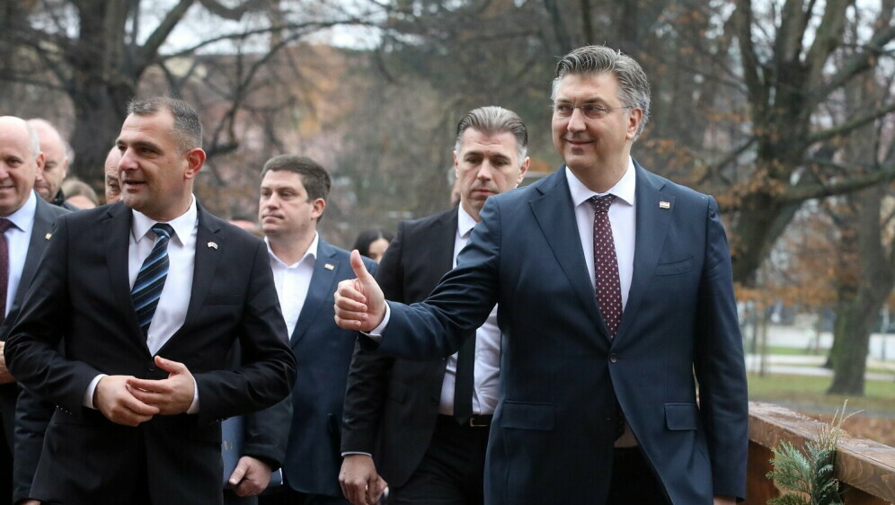 Premijer Andrej Plenkovć održao sastanak Vlade sa županima, udrugama gradova i općina - 2