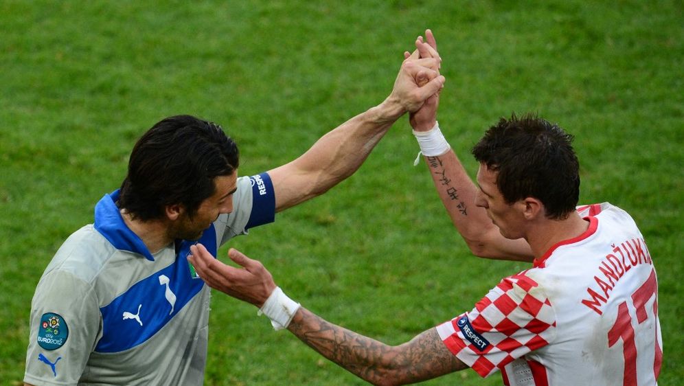 Gianluigi Buffon i Mario Mandžukić