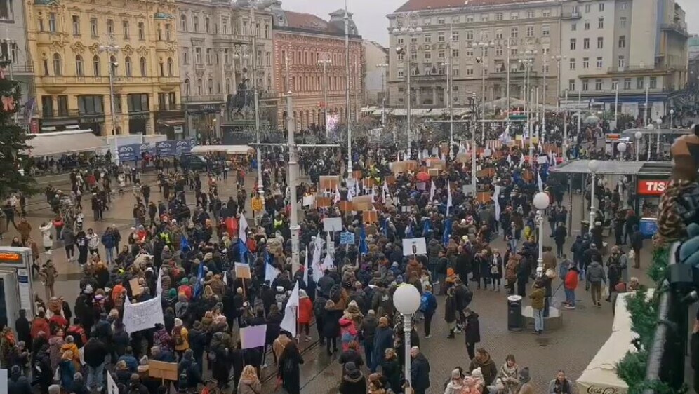 Prosvjed prosvjetara u Zagrebu - 1