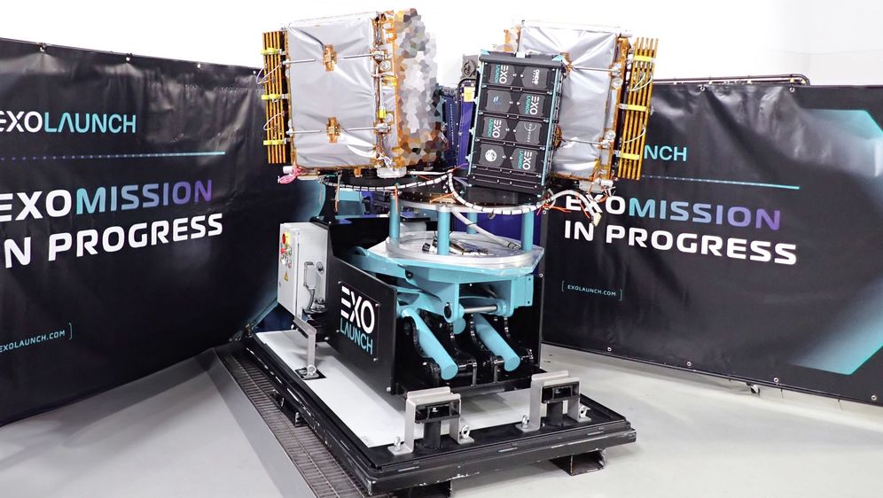 CroCube satelit u teretnom paketu