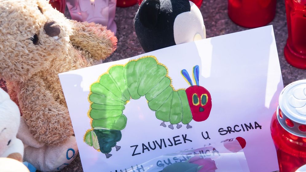 Poruke, igračke i zapaljene svijeće u Prečkom - 7