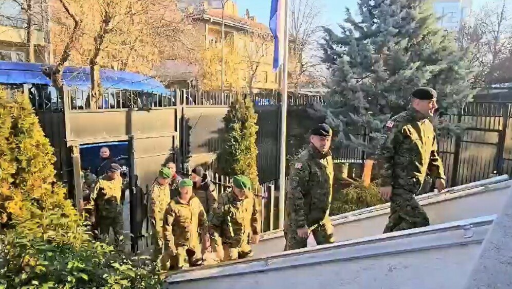 Hrvatski vojnici na glasanju u Prištini