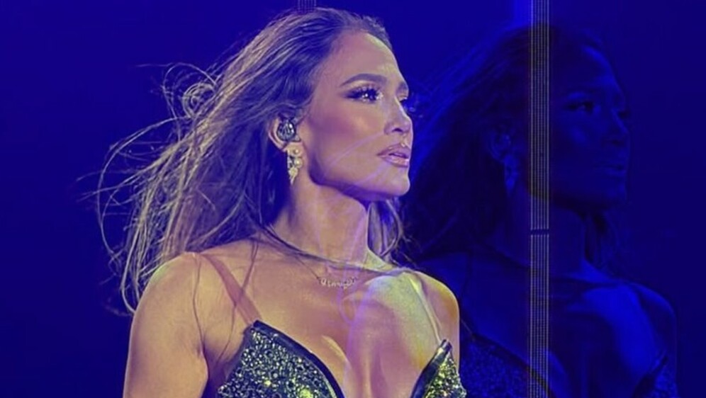 Jennifer Lopez - 4