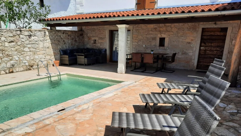 Šarmantna kamena kuća koja spaja tradiciju i suvremeni komfor