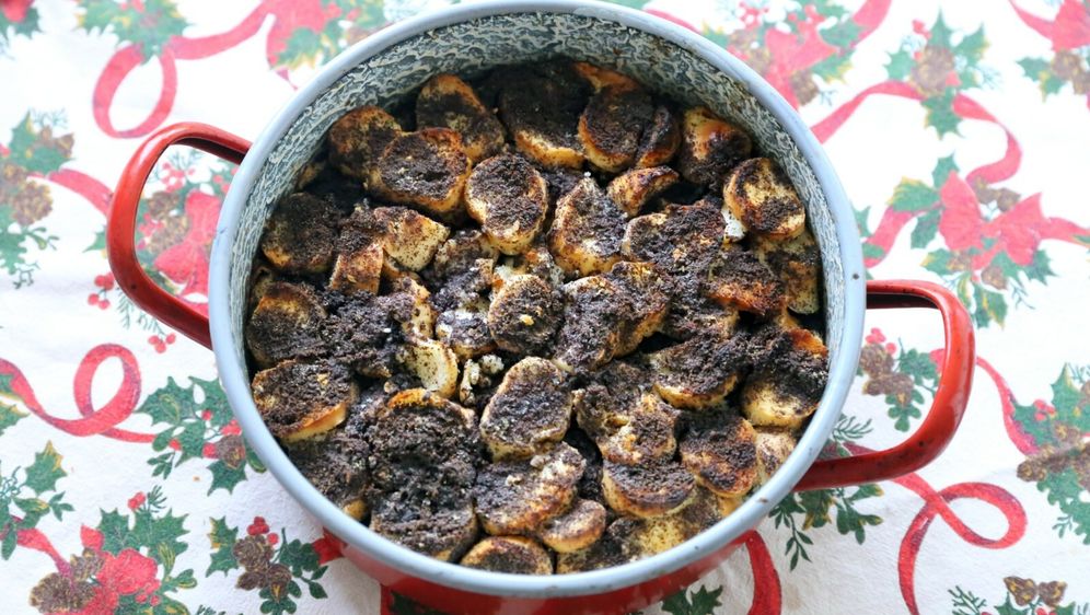 Puding od kruha i maka makoš guba