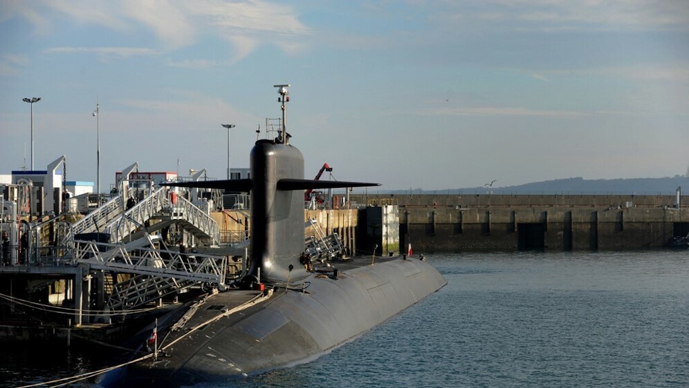 Nuklearna podmornica u bazi Île Longue