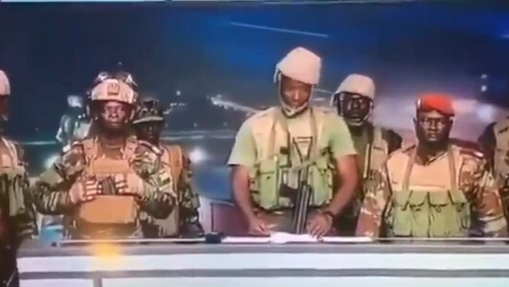 Vojska u Beninu upala na televiziju: