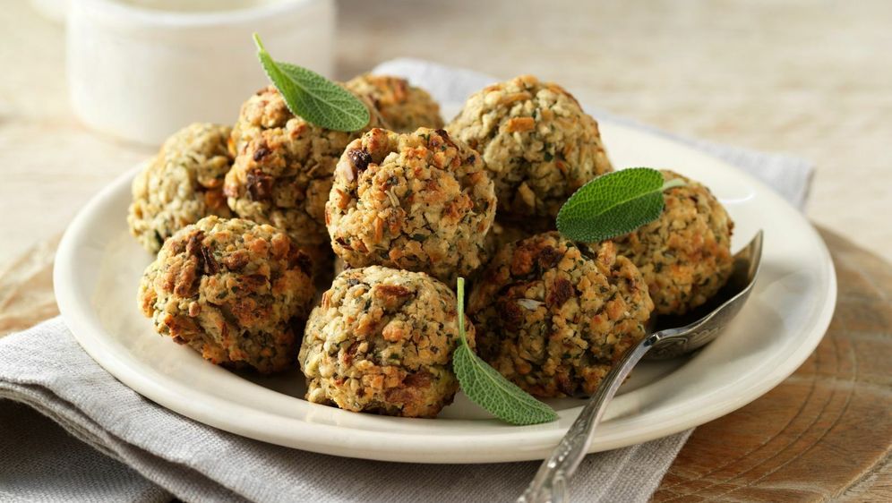 Nadjev od kadulje i luka