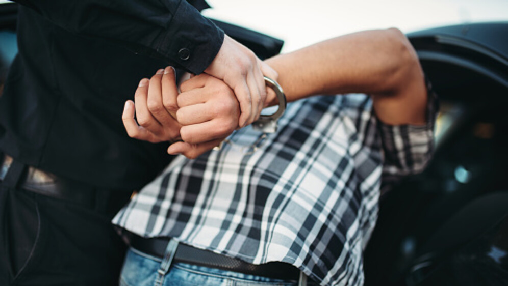 Uhićenje, ilustracija