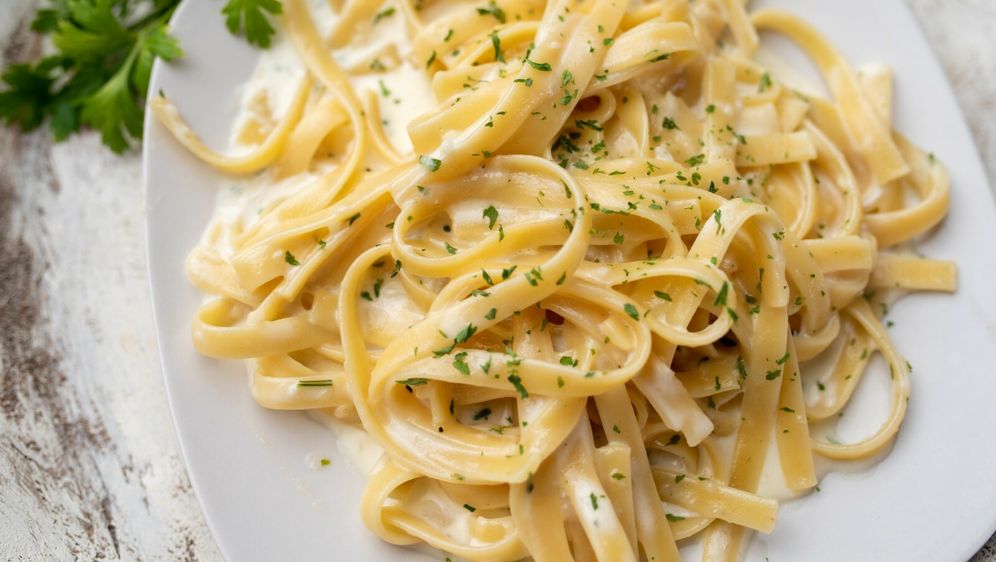 Tjestenina u bijelom umaku