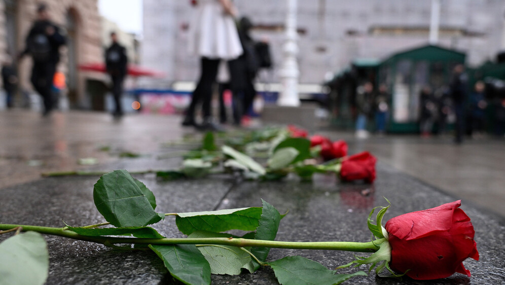 Performans Tiha misa