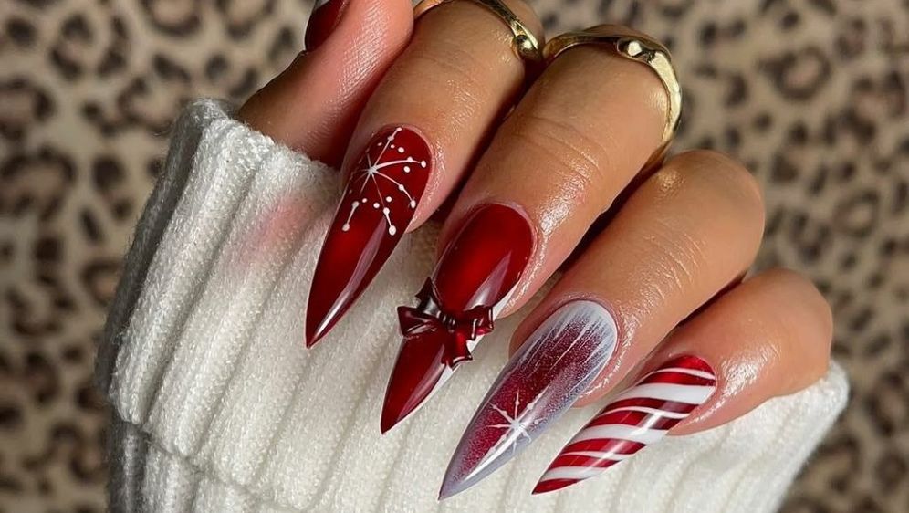 Crvena blagdanska manikura