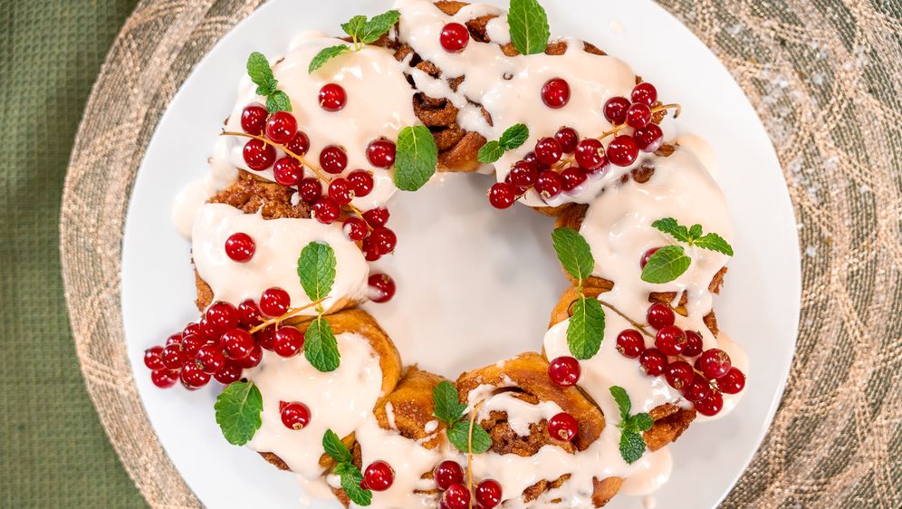 Božićni vijenac od rolica s cimetom