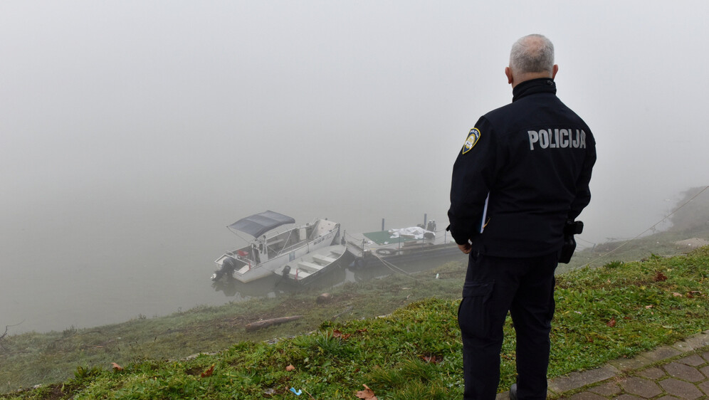 Mjesto gdje su iz Save izvučeni migranti - 1