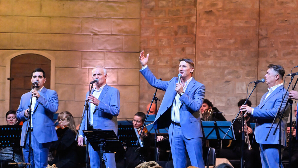 Tomislav Bralić i klapa Intrade