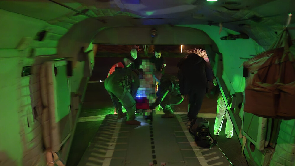 Helikopter HRZ-a prevezao dvoje novorođenčadi iz Dubrovnika u Split - 1