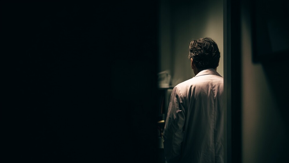 Zdravstveni djelatnik, ilustracija, AI