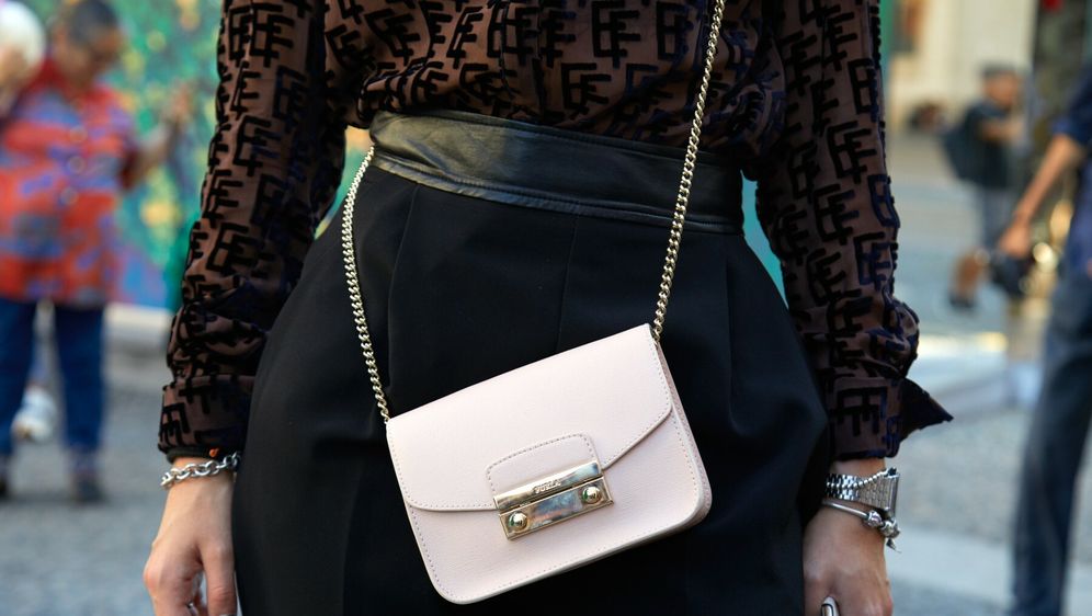 Crne hlače su modni klasik stvoren za sve prigode