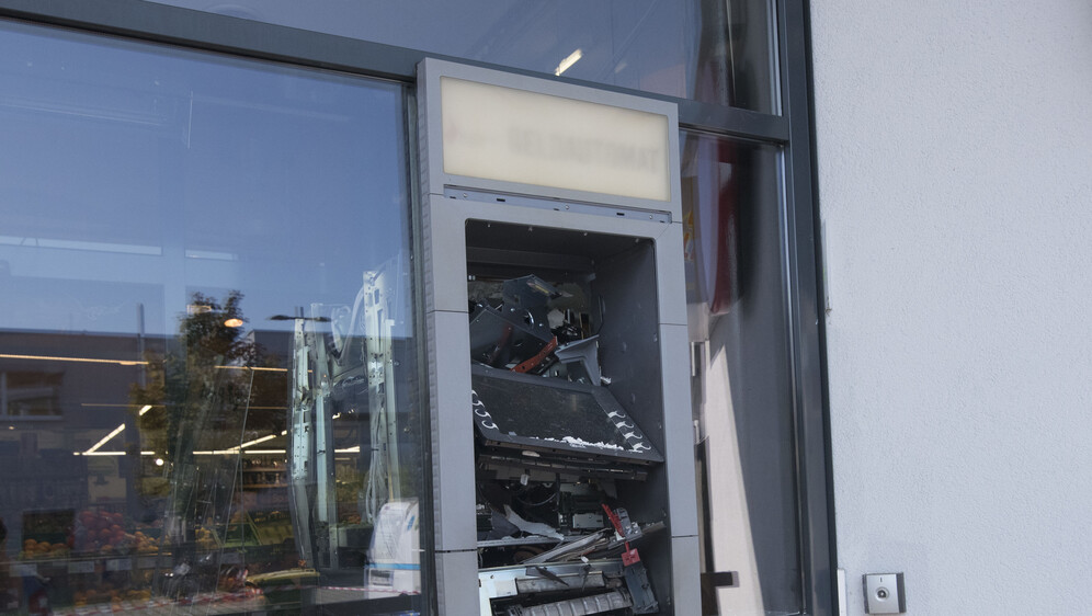 Provala u bankomat; Ilustracija