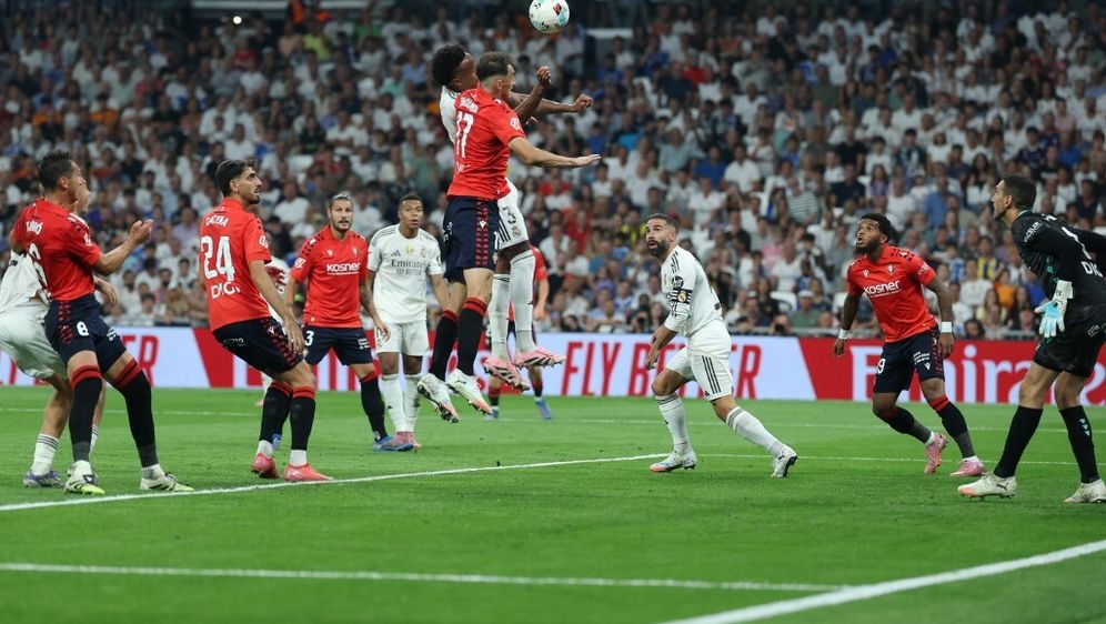 Ante Budimir u skoku protiv Real Madrida