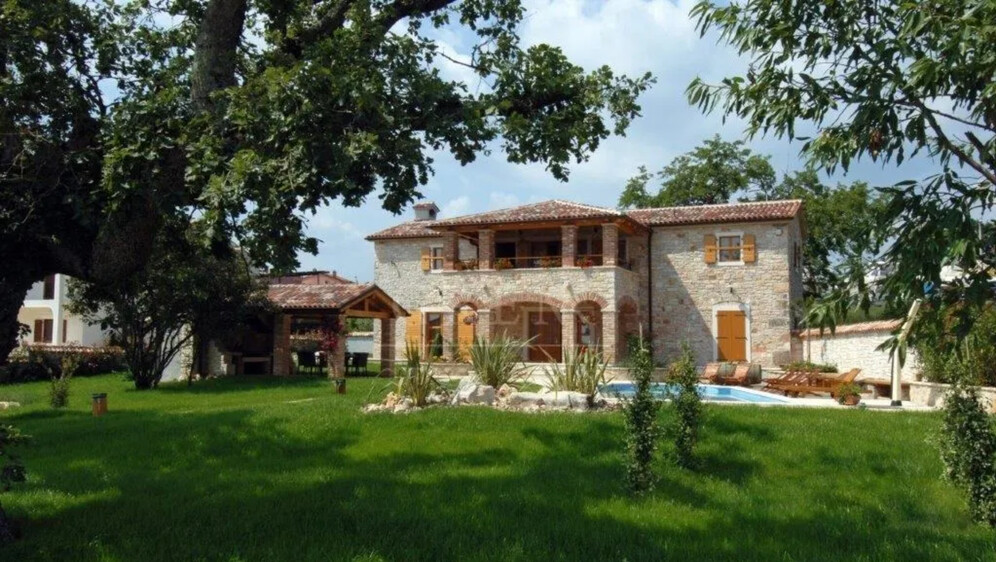 Prodaje se kamena vila s pogledom na more - 3