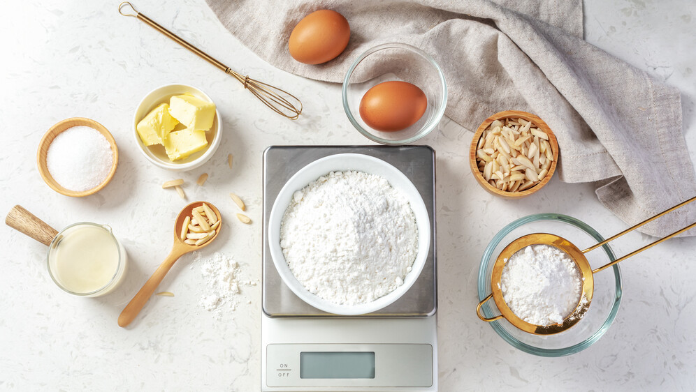 Kako se piše: 100 ml ili 100ml