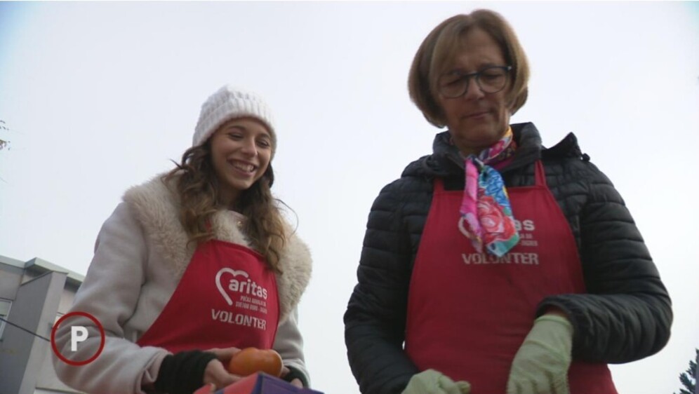 Volonteri u pučkoj kuhinji